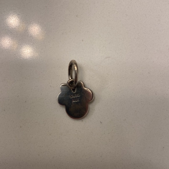 Pandora Disney Minnie Mouse Dangle Charm - Picture 2 of 2